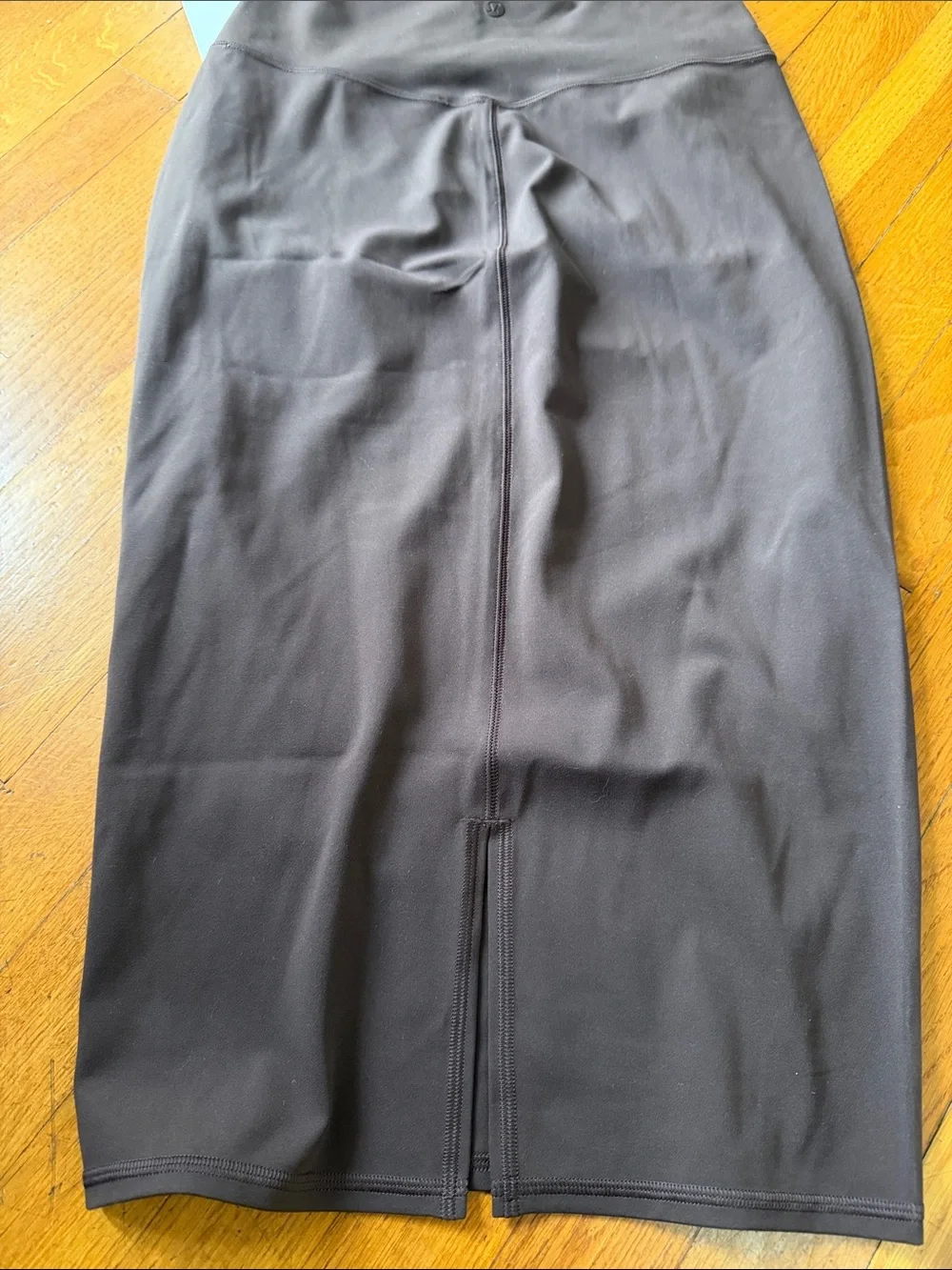 lululemon Nulu Slim-Fit High-Rise Midi Skirt size 6 in espresso, BNWT
